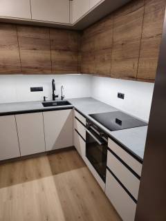 99aa5613-f913-460c-8826-745a4c97a3e8